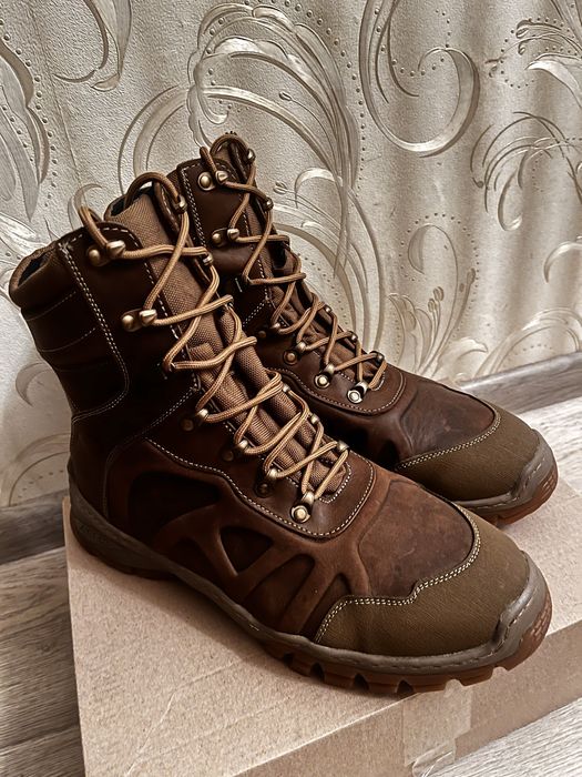 Шкіряні берці демісезонні, одна пара 45