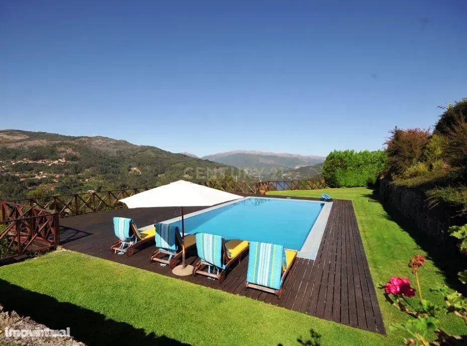 Moradia de Luxo na Caniçada, Gerês com vistas rio