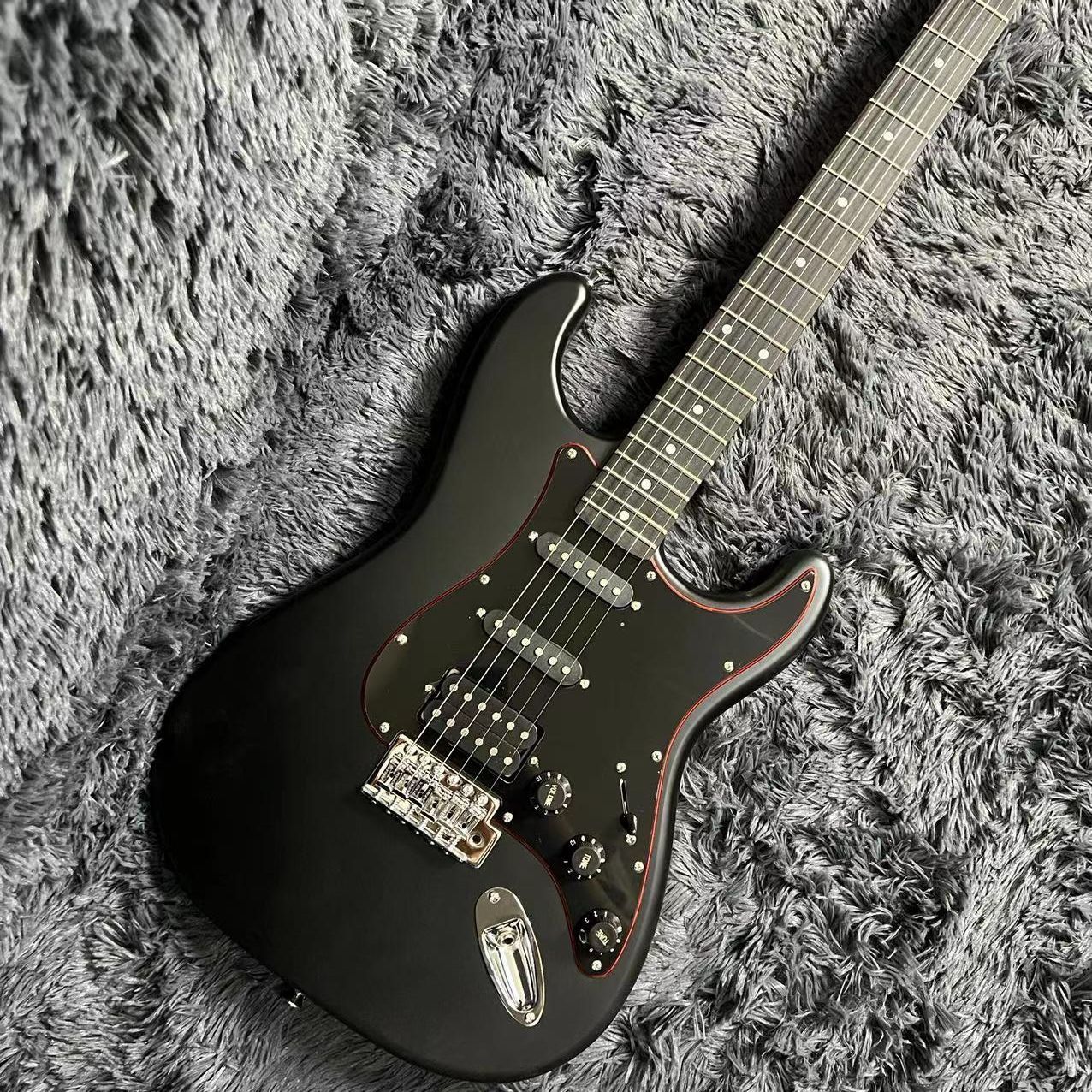 Fender Stratocaster 2024
