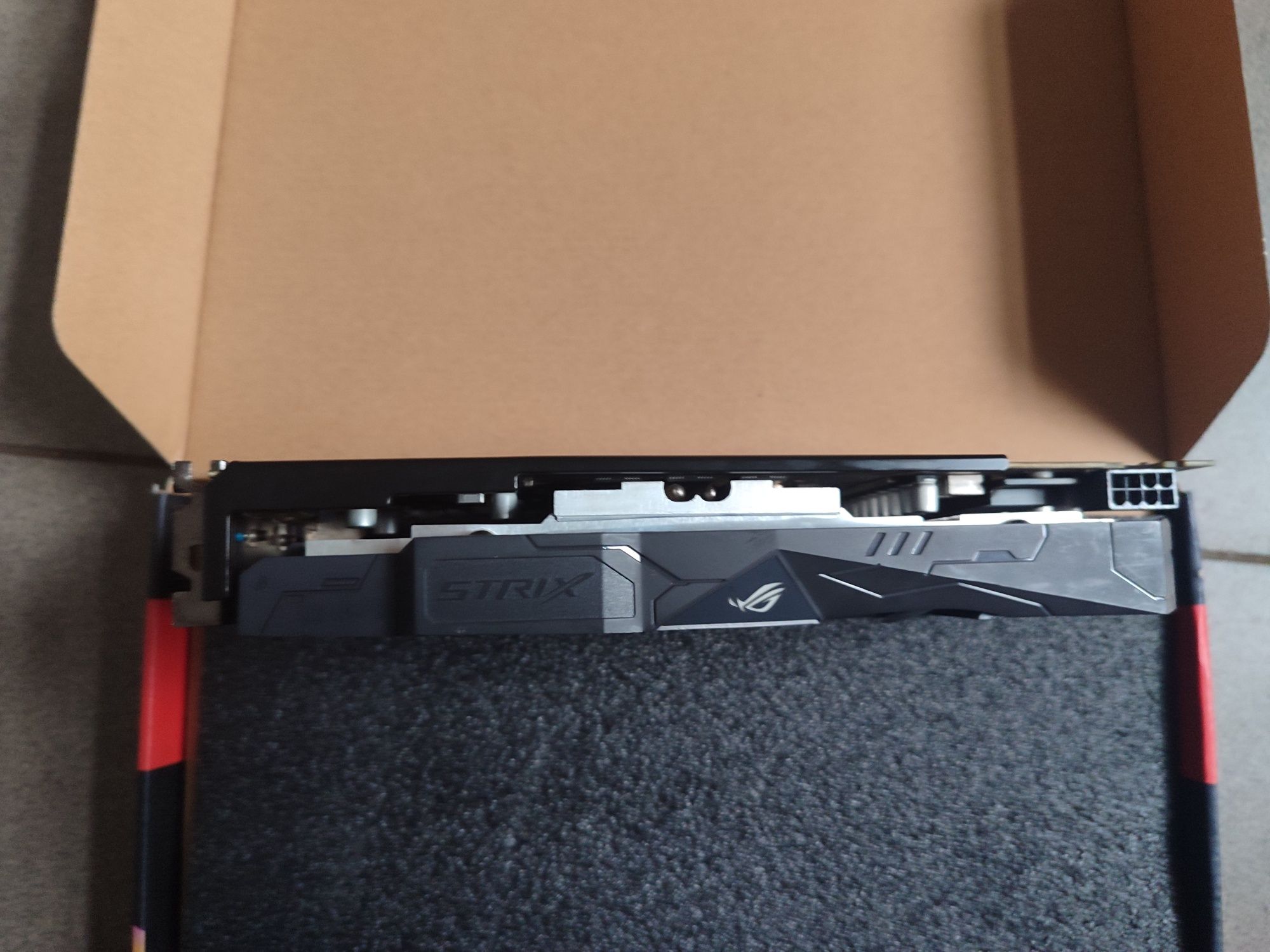 Продам відеокарту Asus gaming RX 570 4 gb