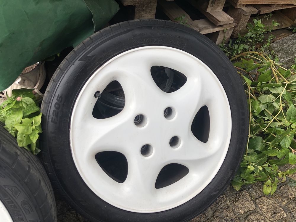 Jantes saxo cup 195/45 R15 com pneus
