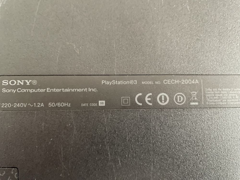 Ps3 slim + 2 pady w pełni sprawna