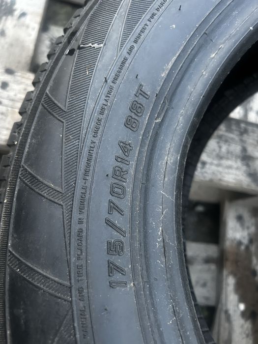 Шини зимові пара  2і шт. 175/70r14 Falken