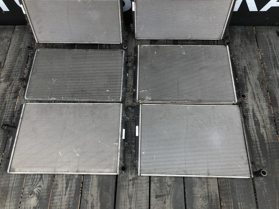 радиатор passat b6 skoda a5 golf 5 радіатор 2.0 1.9