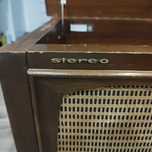 radio TV antiga stereo
