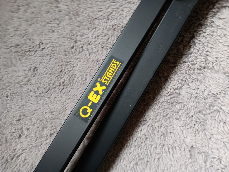 Teclado Casio Song Bank SA-65 e suporte