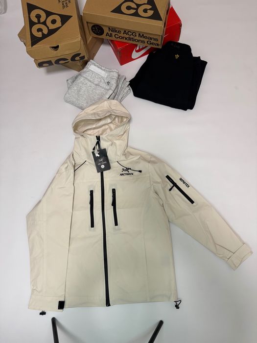 Куртка Arctreyx White Водовідштовхувальна