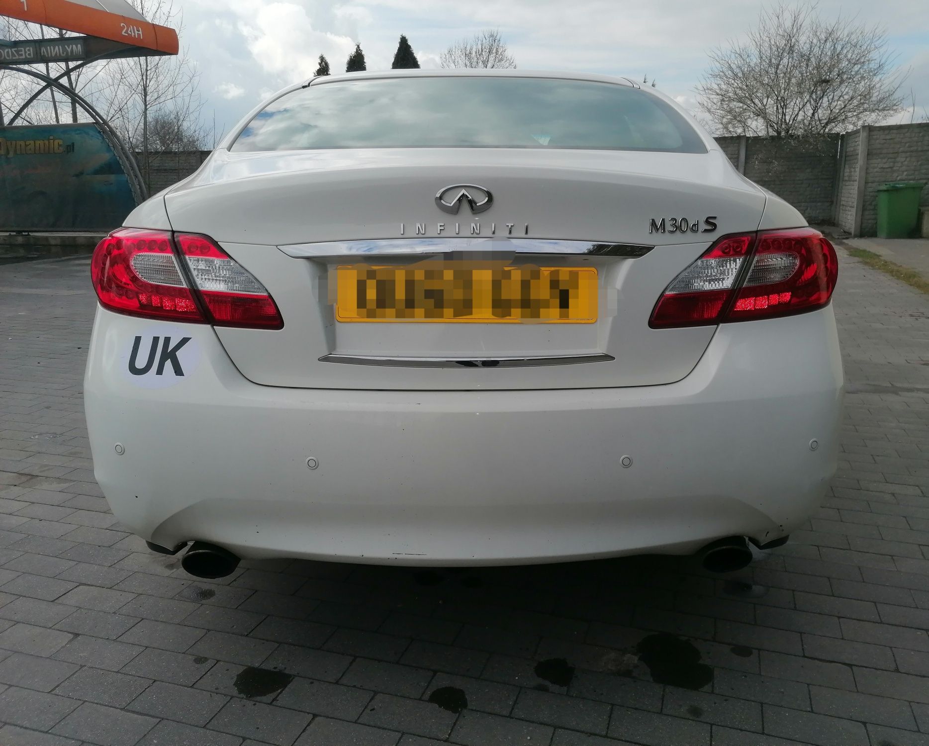 Infiniti M30d 2010 Anglik V9X Biała Per QAAła