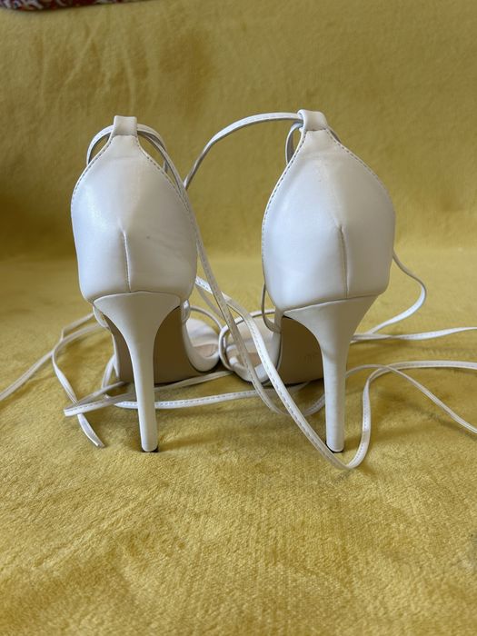 Жіночі босоніжки