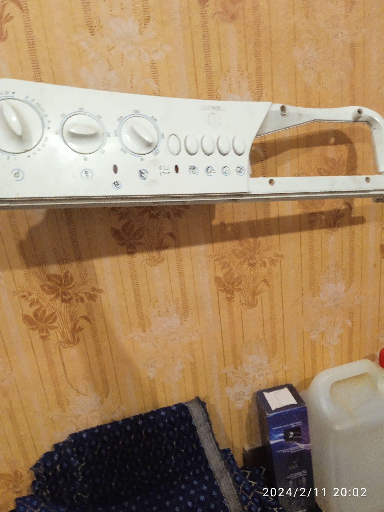 Продам переднюю панель управления от стиральной машины индезит