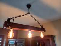 Lampa żyrandol -wisząca belka