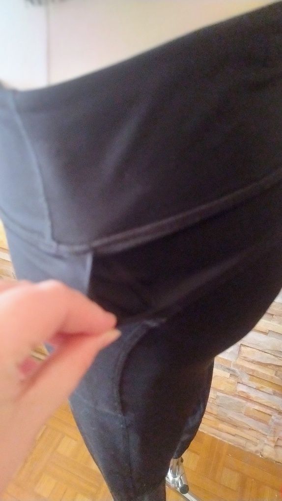 Sportowe legginsy damskie rozmiar L. Nike dri -fit