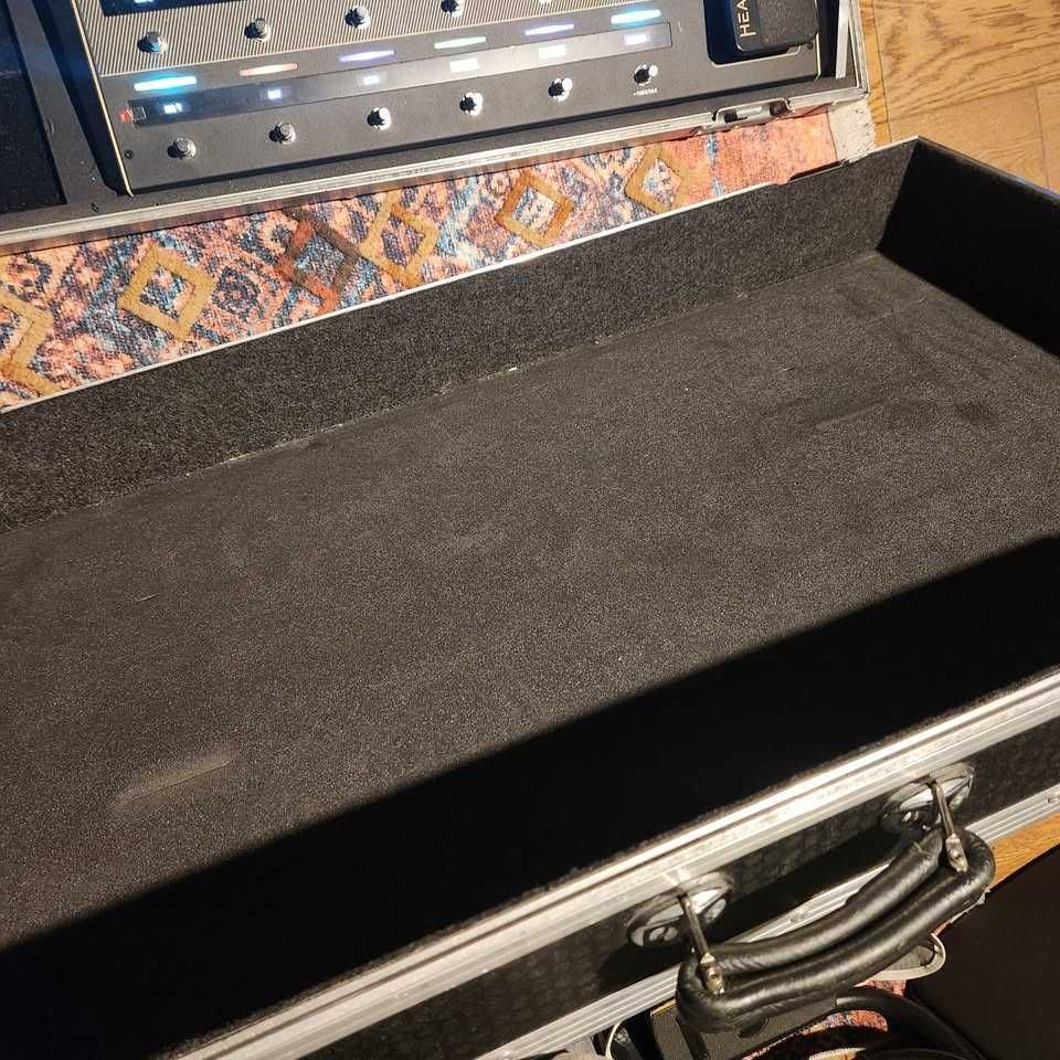 Headrush Prime + case