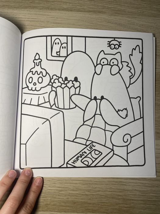 Livro de colorir Little Spooky NOVO