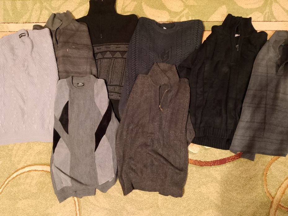Swetry męskie 8 sztuk