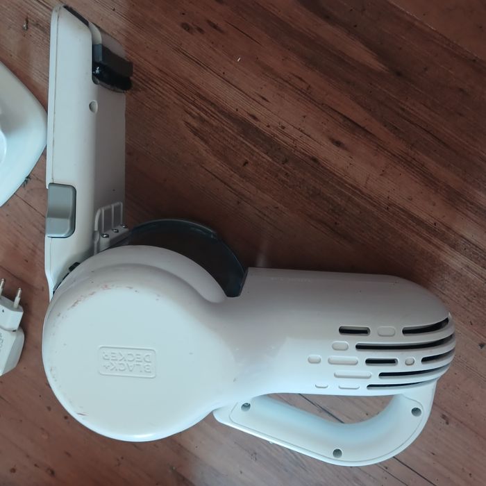 Пилосос ручний black&decker dustbuster pivot