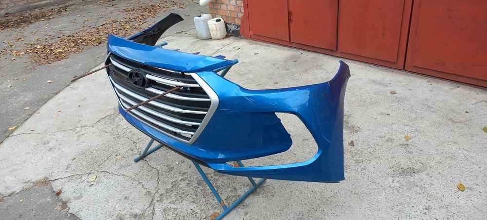 Передний бампер Hyundai Elantra Ad 16-18 оригинал