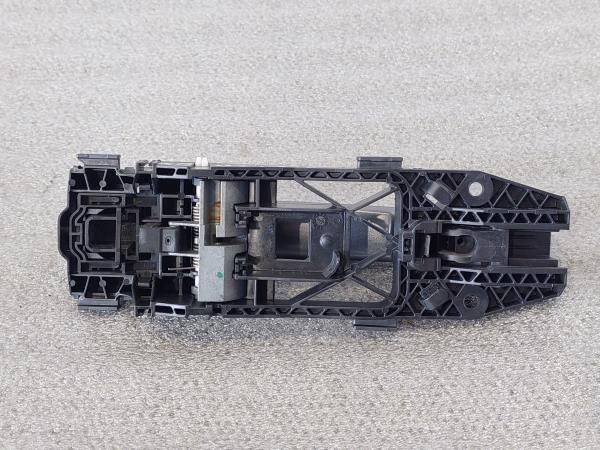 Puxador porta trás direito VOLKSWAGEN Polo (6R, 6C)