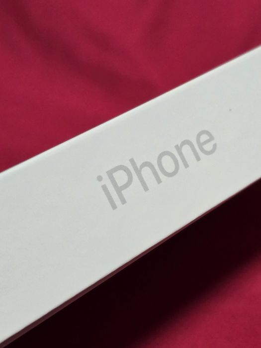 Nowy nieużywany Iphone 16e biały 128GB