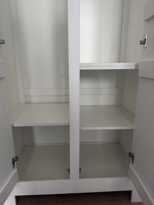 Szafa i komoda Pinio Barcelona dla dziecka