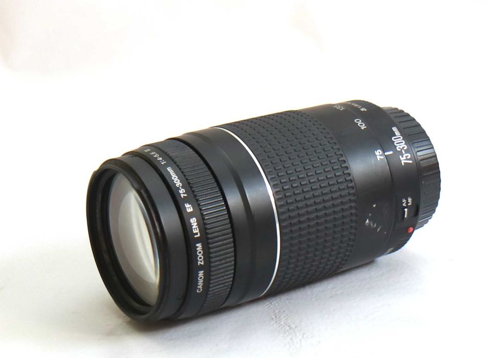 Lente Canon EF 75-300mm III Err01