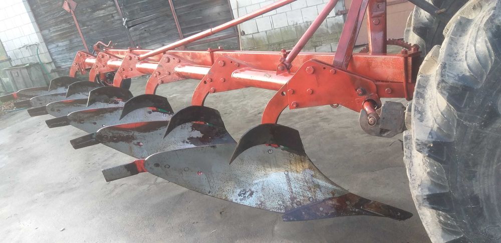 Pług kverneland hydrein 6 skibowy, zagonowy.