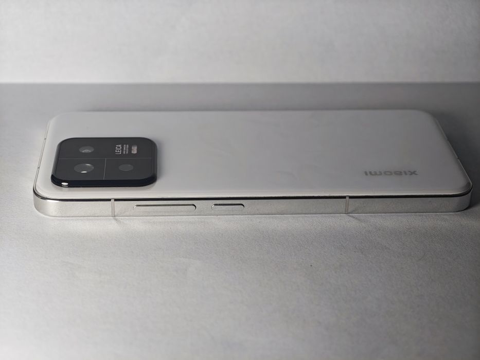 Xiaomi 13 8/256 CN