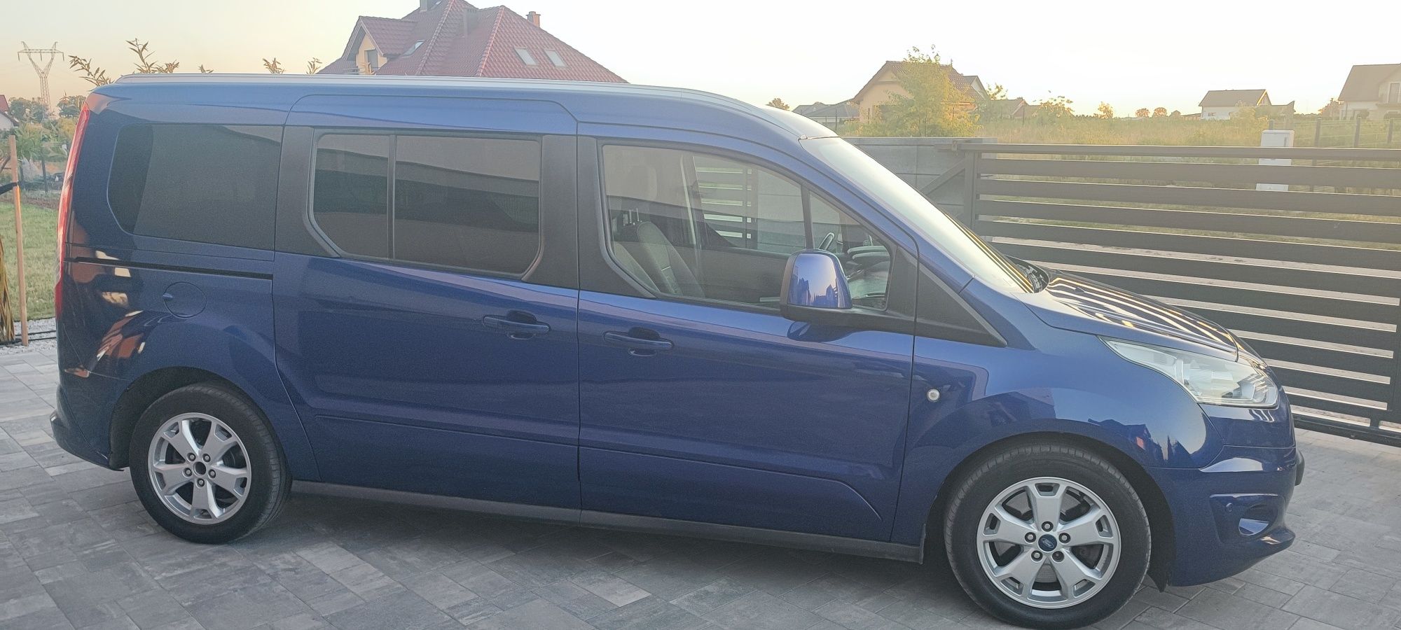 Ford Tourneo Grand Connect