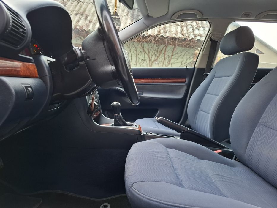 Audi a4 1.8 бензин гарний стан