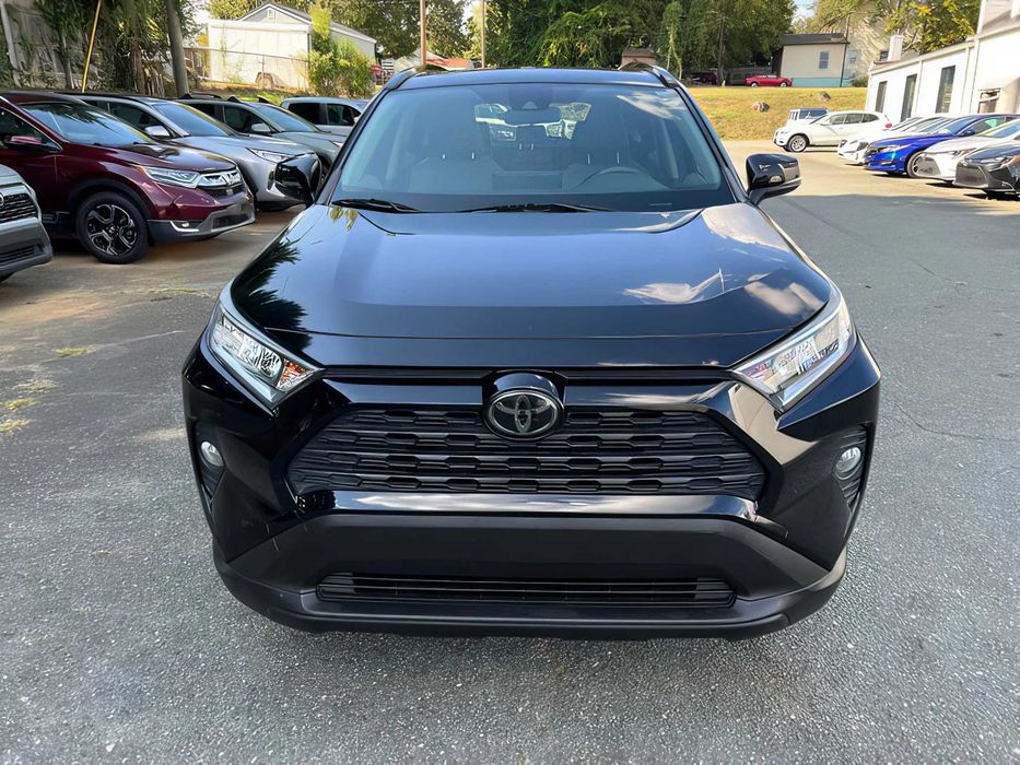 Toyota RAV4      2020