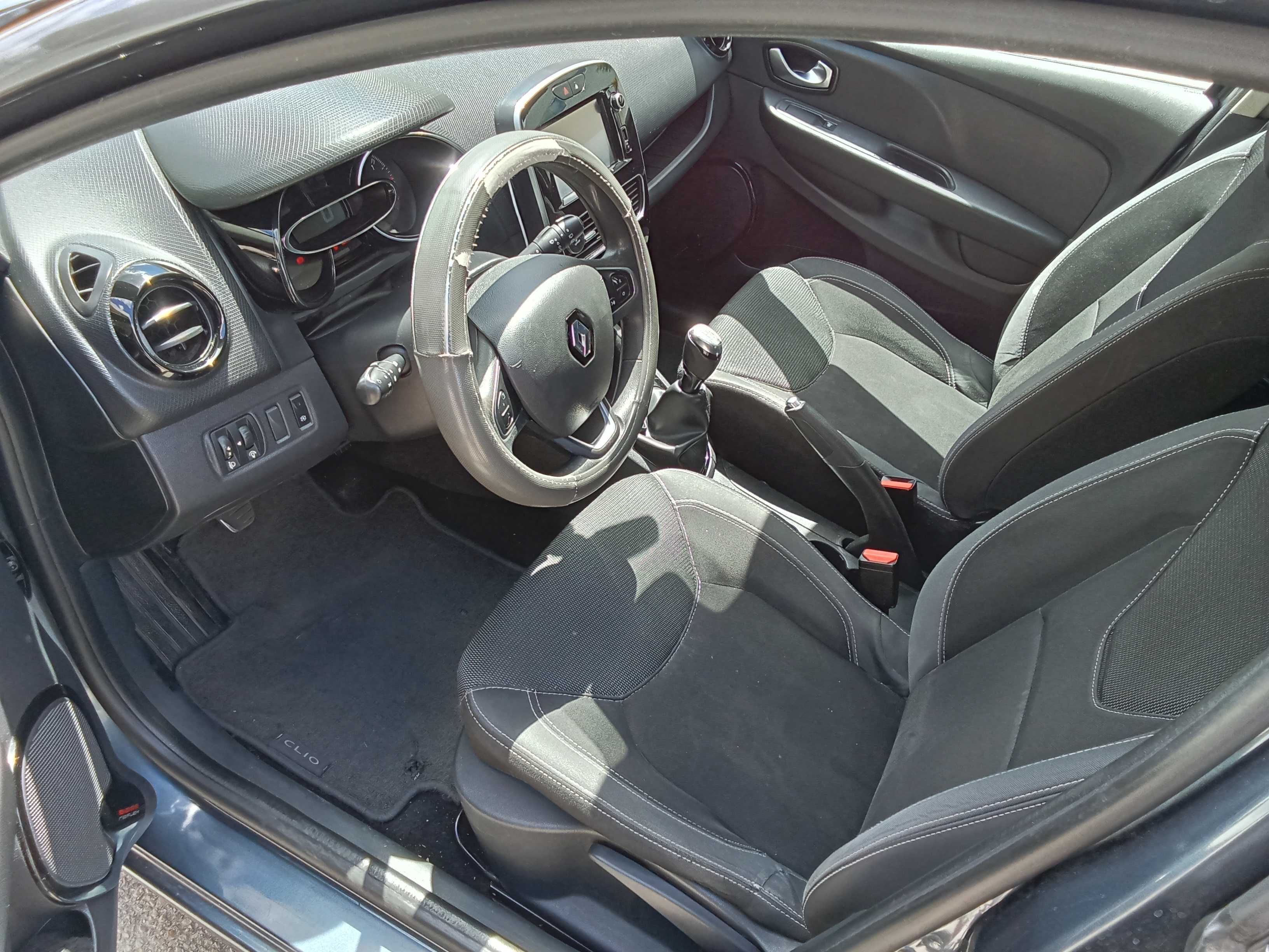 Renault Clio 1.5dci em bom estado a nível geral 2018/10