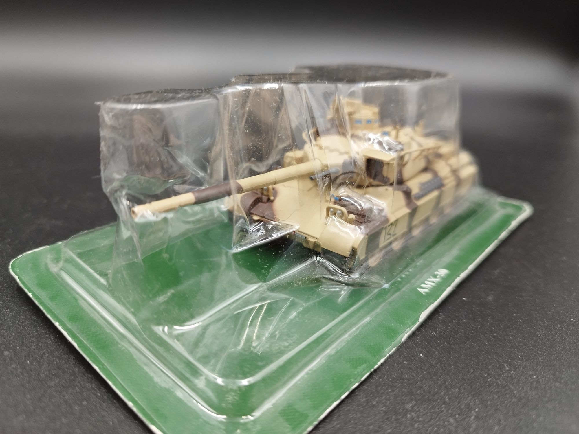 1:72 Eaglemoss Czołg AMX-30 model