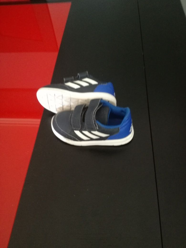 Sapatilhas ADIDAS 25,5