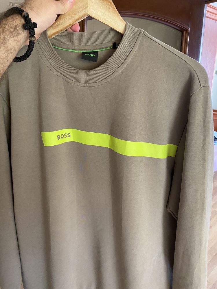Світшот Boss оригінал L-XL як новий armani ea7