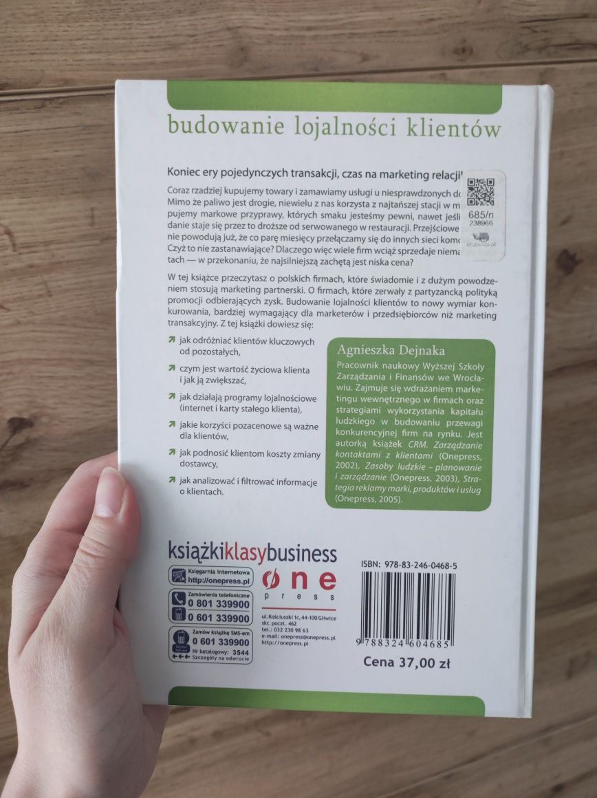 Budowanie lojalności klientów Agnieszka Dejnaka lojalność marketing