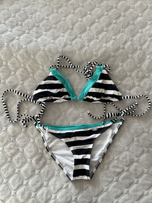 Купальники жіночі