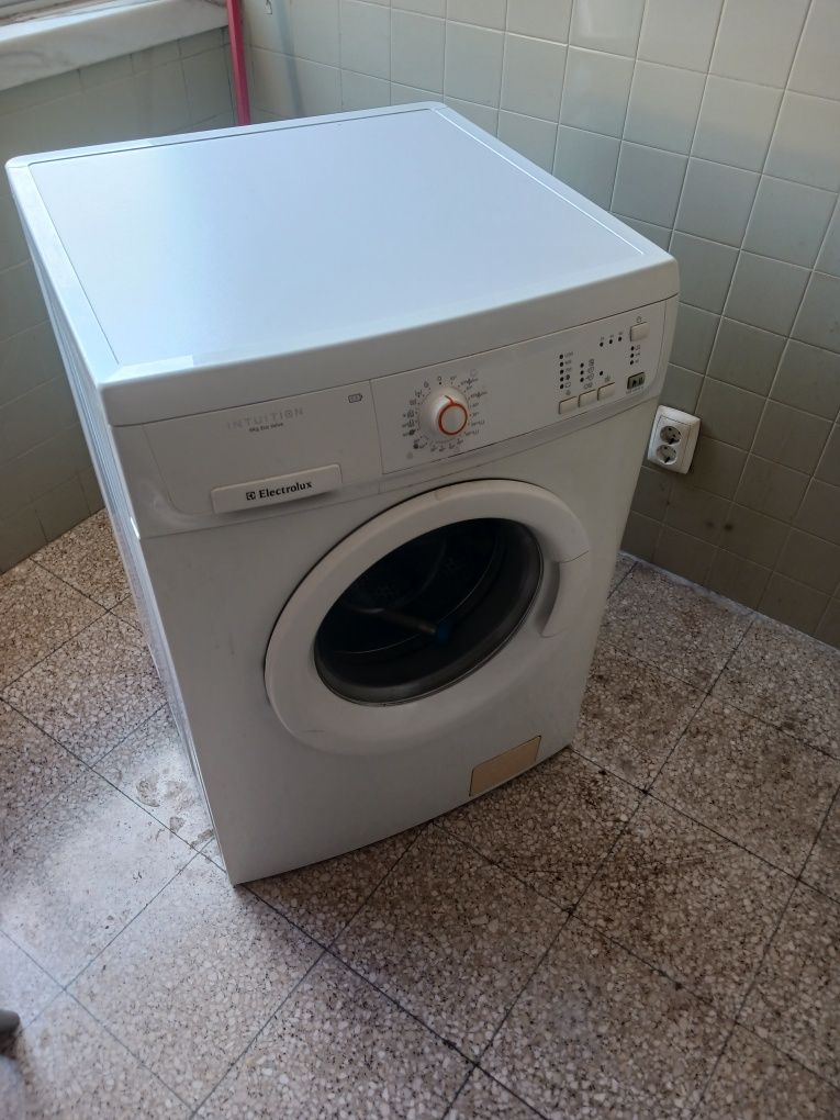 Máquina de lavar roupa