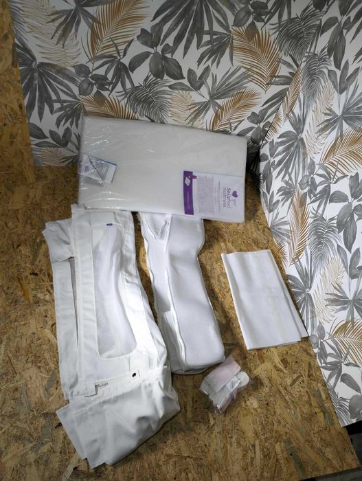 SnuzPod 4 wielofukncyjne łóżeczko, kołyska, dostawka