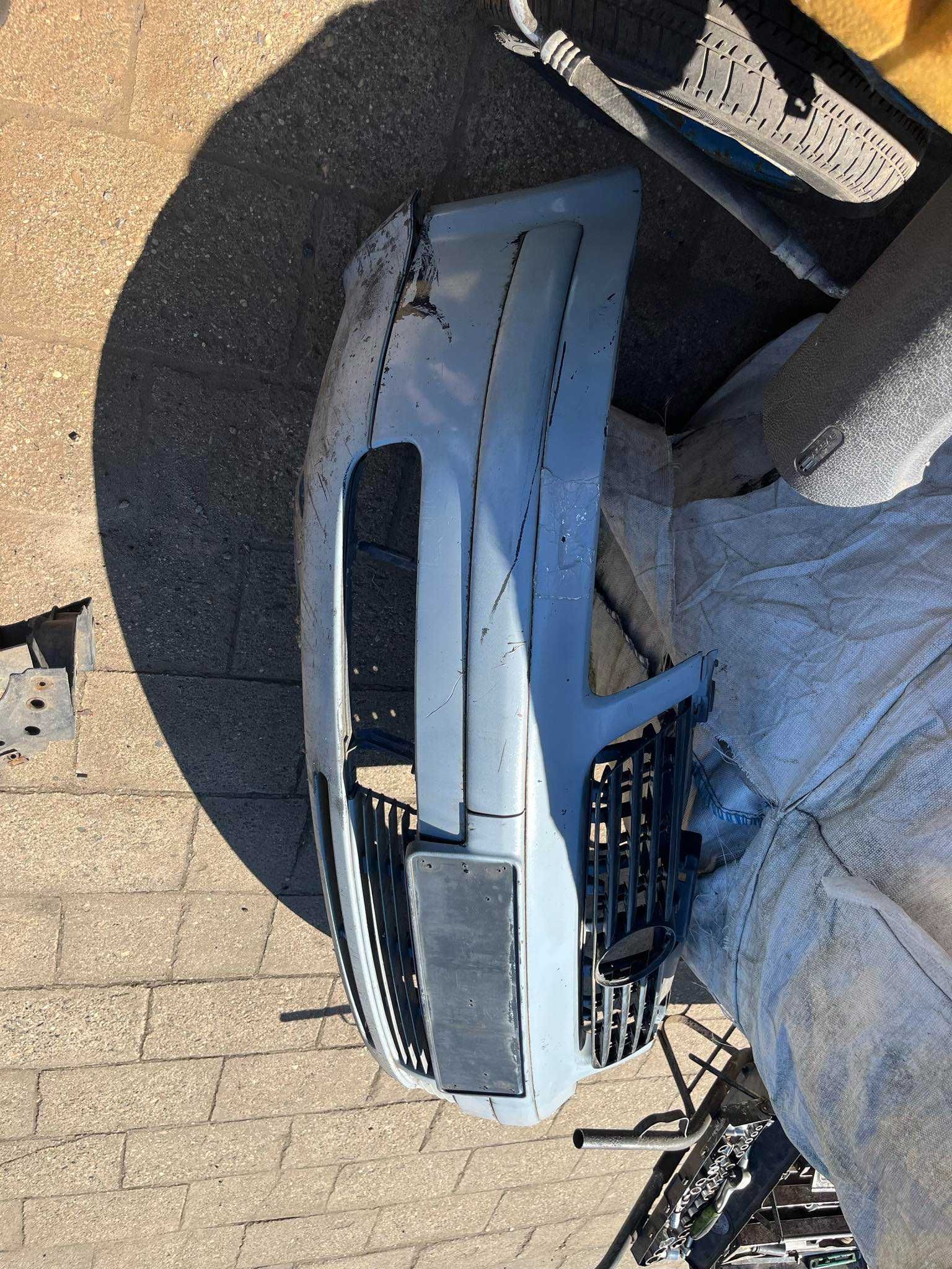 Zderzak Volkswagen Passat B5