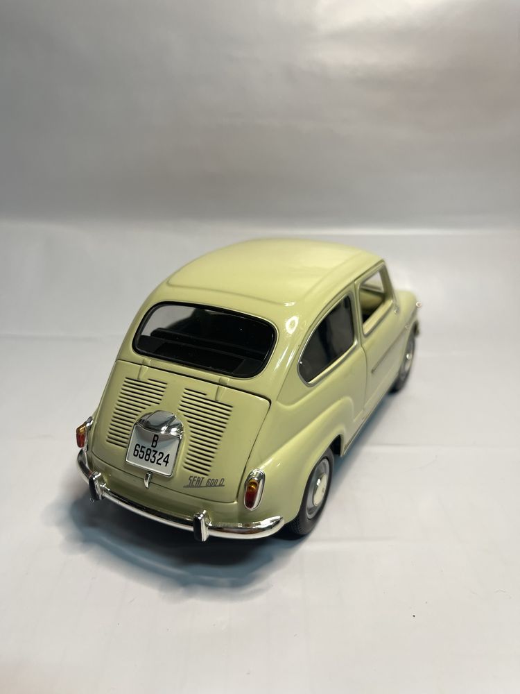 seat 600 d - solido minuatures