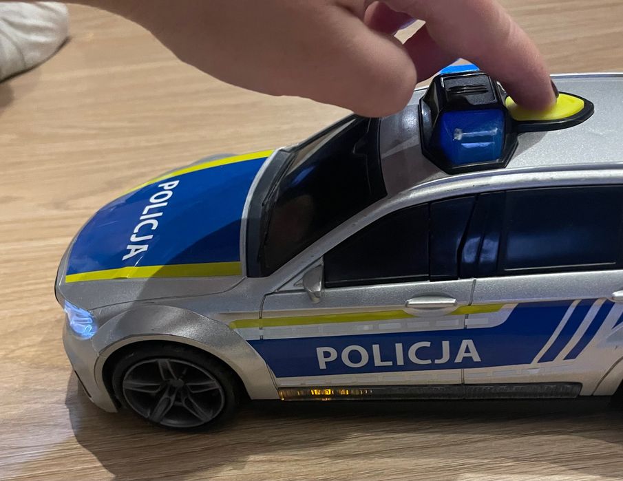 Auto policyjne firmy Dickie Toys