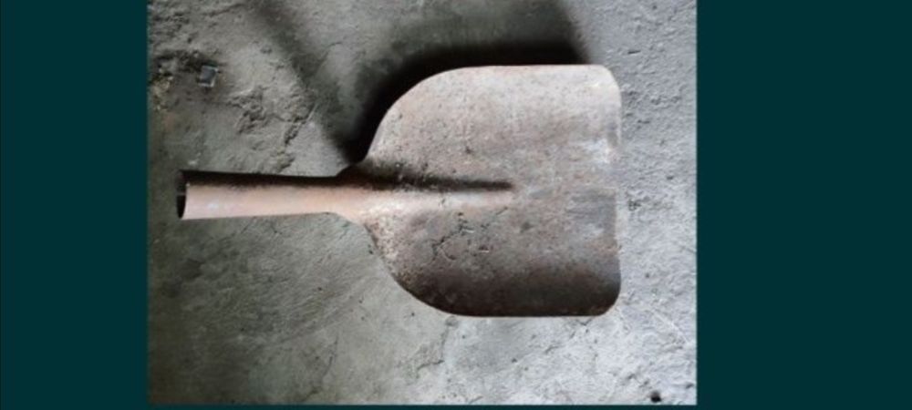 Сапи, граблі, лопати, пилки, мастерок