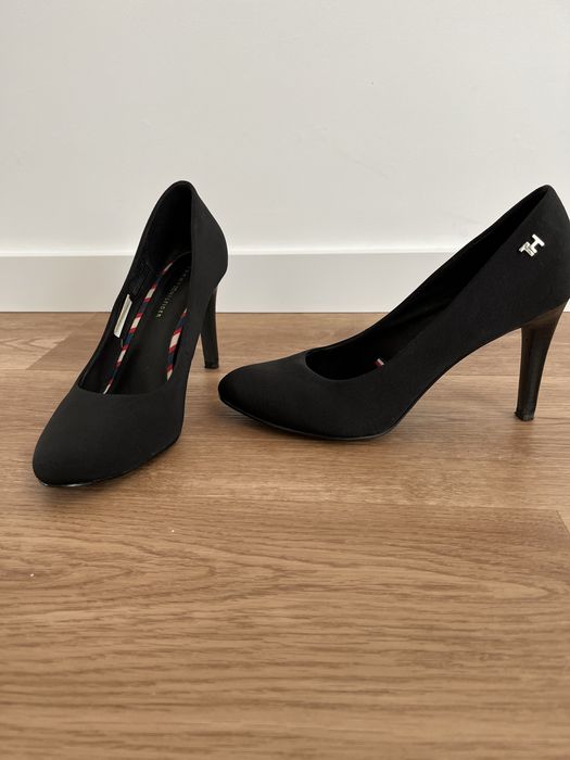 Sapatos, marca Tommy