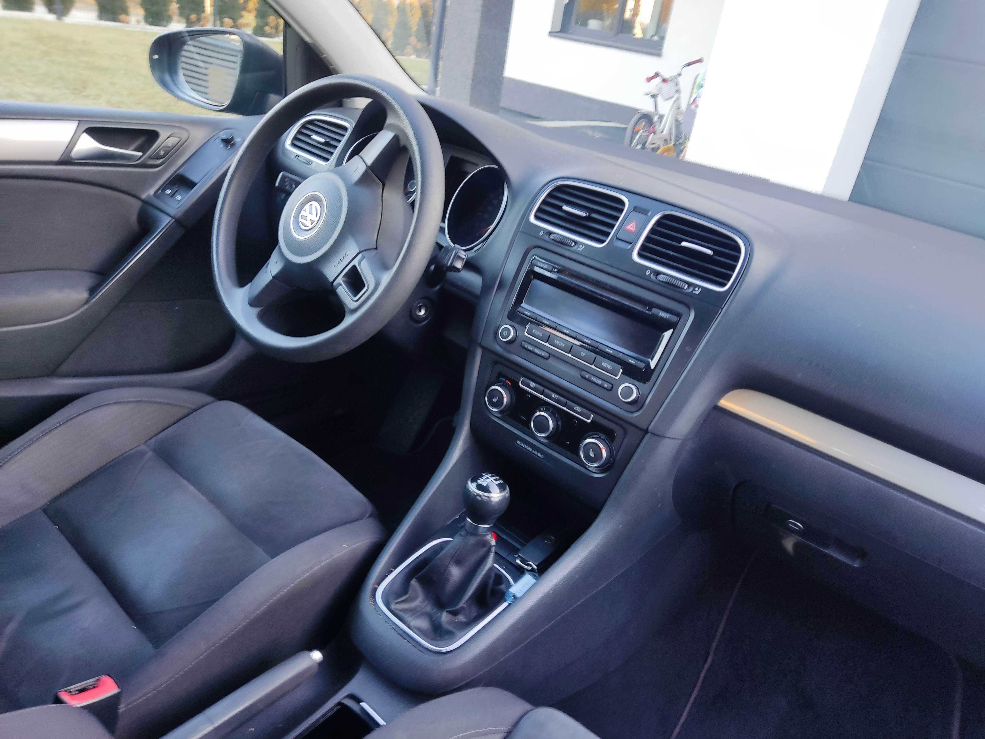 Wynajem samochodu VW GOLF 6 1.6 TDI KRAKÓW