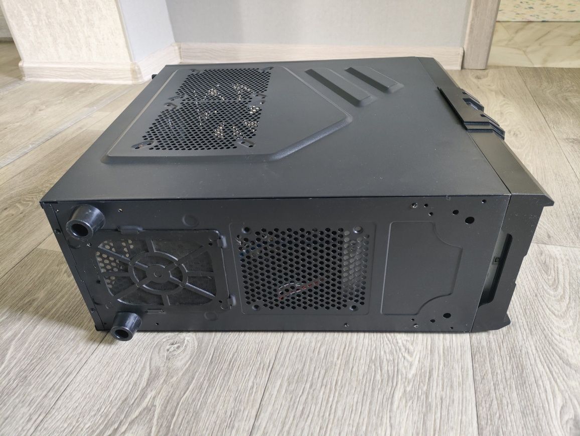 Корпус Aerocool Strike-X ONE Advance Black для компьютера+ вентиляторы