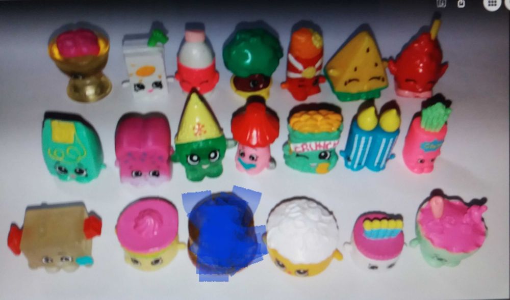 Bonecos Shoppings 0.20 cêntimos cada.