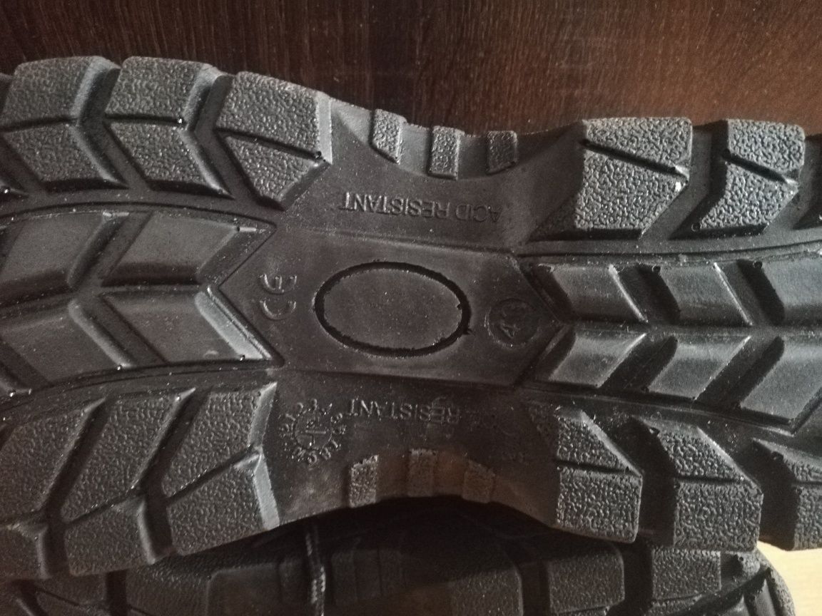 Buty robocze S3 43r NOWE