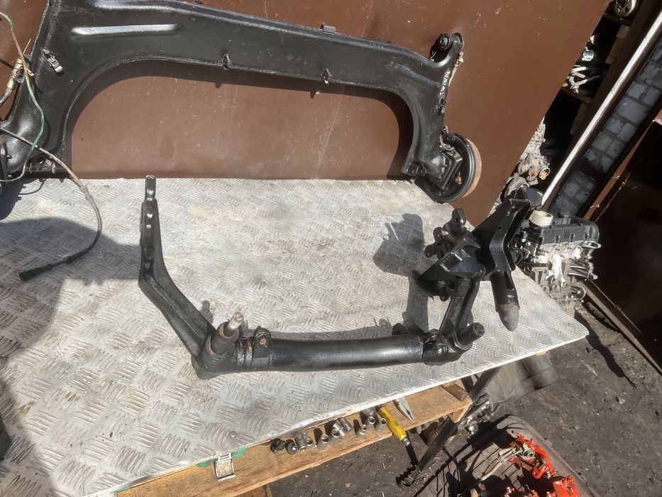 Балка подрамник передний передняя нива niva