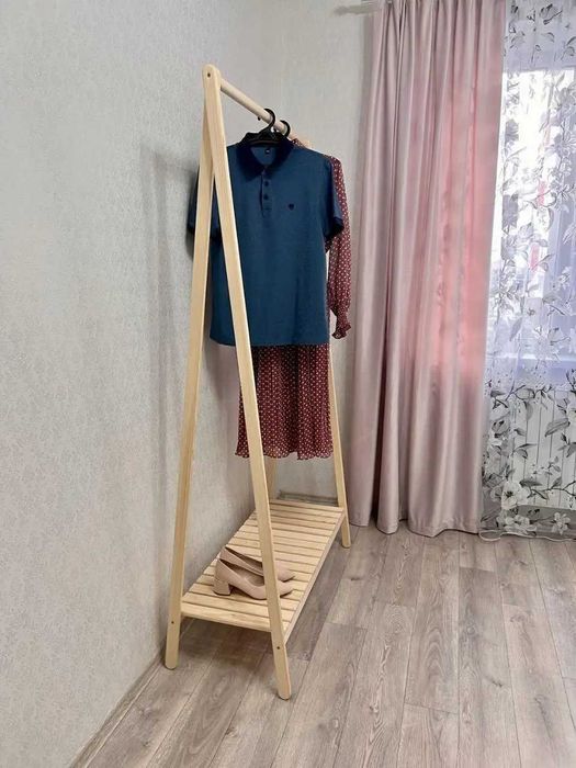 Вешалка напольная из дерева Вішалки стійки для одягу cтойка для одежды