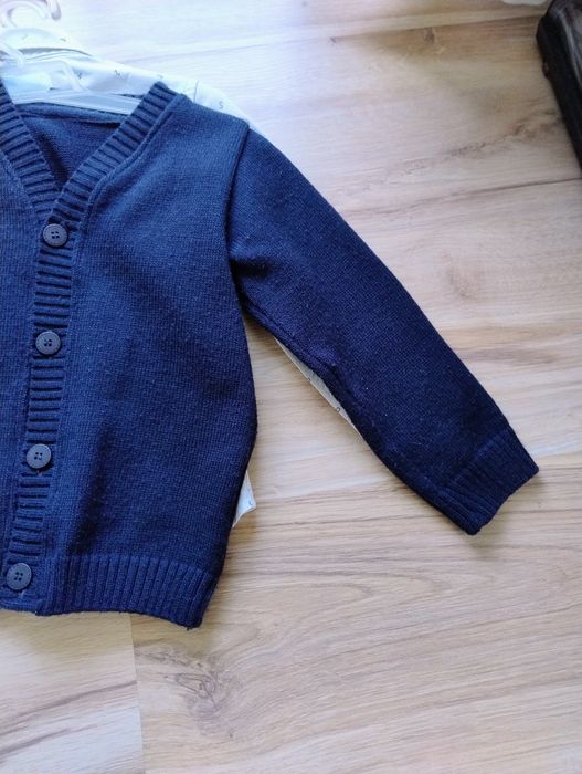 Koszula i sweter dla chłopca r. 104.